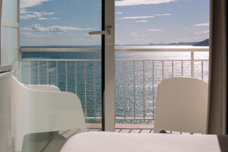 Superior Double Room image 2