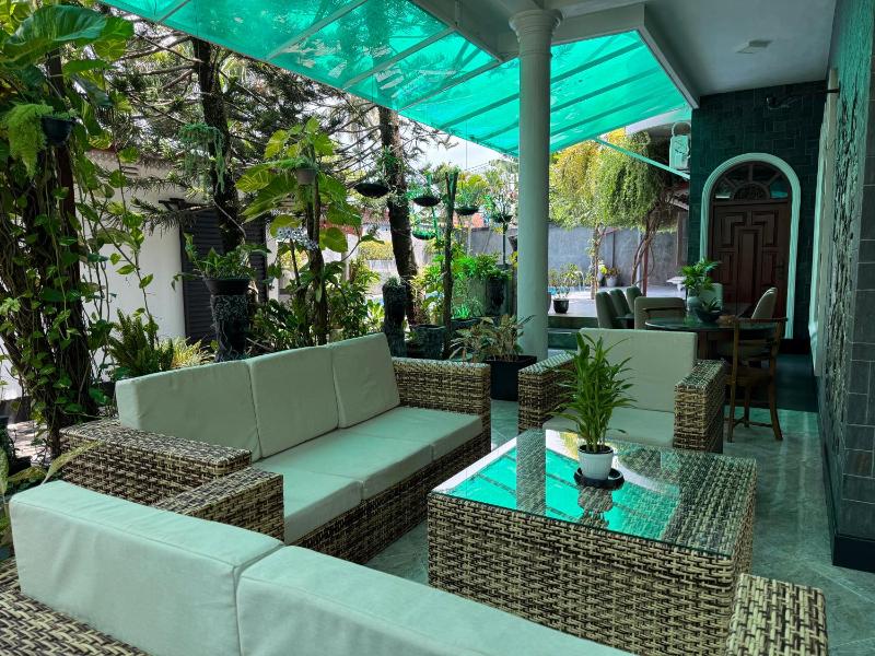 Avon Villa - image 10