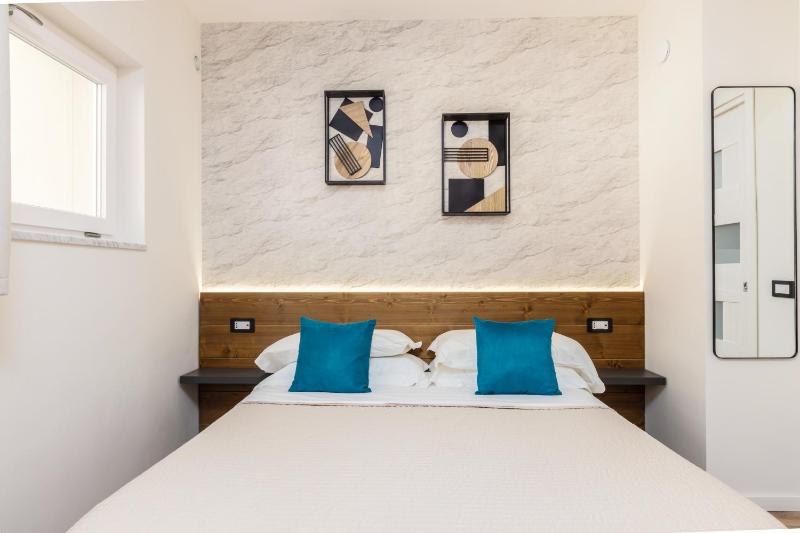 Estate4home - Heart Holiday - image 18