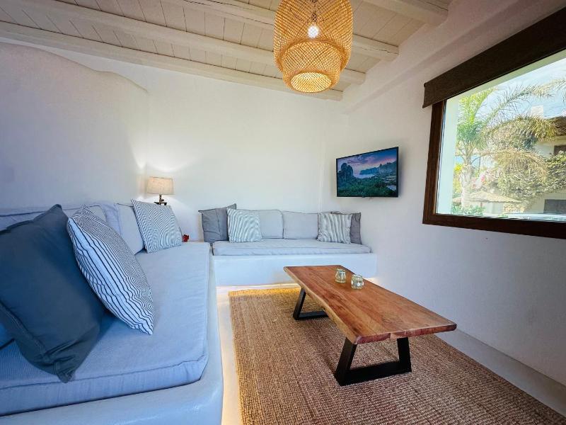 Divers House - image 12