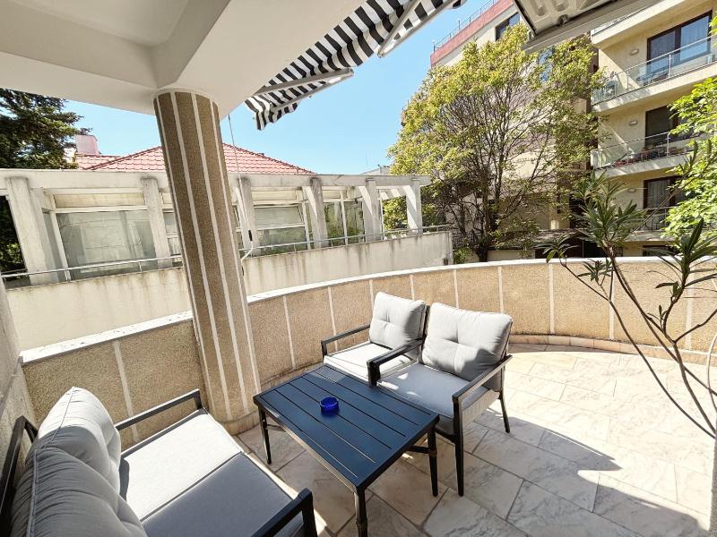 Family Suite with Balcony image 3