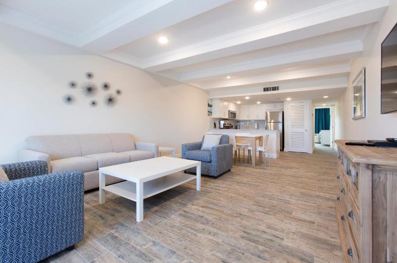 One-Bedroom Suite image 2