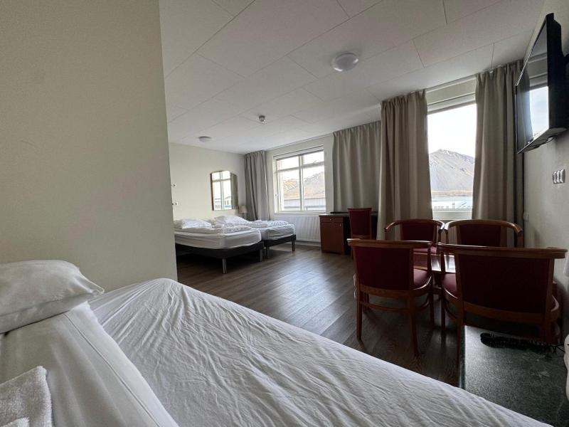 Triple Room with Private Bathroom image 2