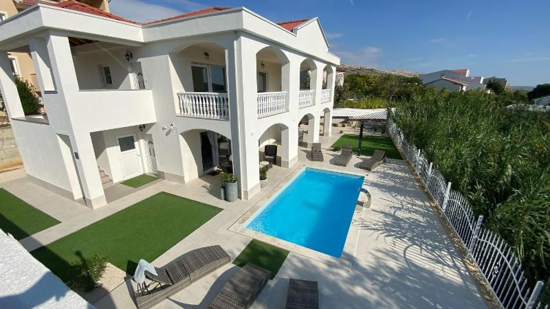 Apartments with swimming pool Pag - 24360 - image 5
