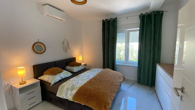 Apartments with swimming pool Pag - 24360 - image 9
