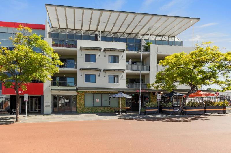 Central Perth city penthouse apt in Northbridge - image 10