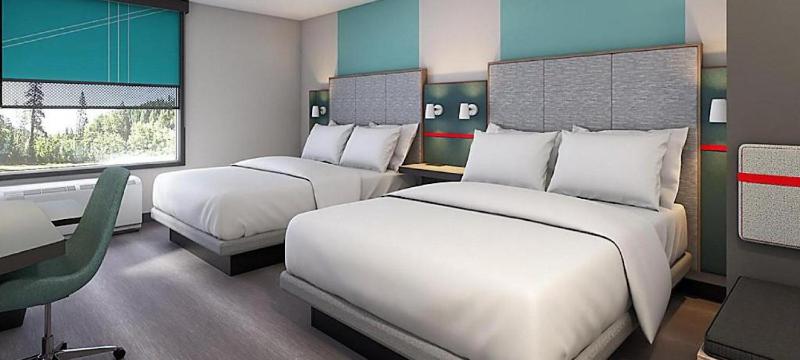 Standard Queen Room with Two Queen Beds image 1