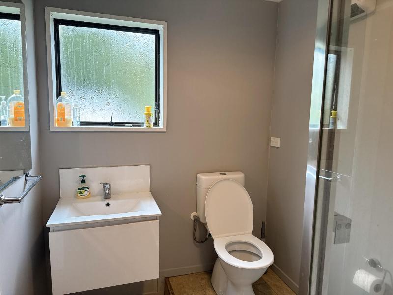 West Lake one bedroom accommodation - image 10