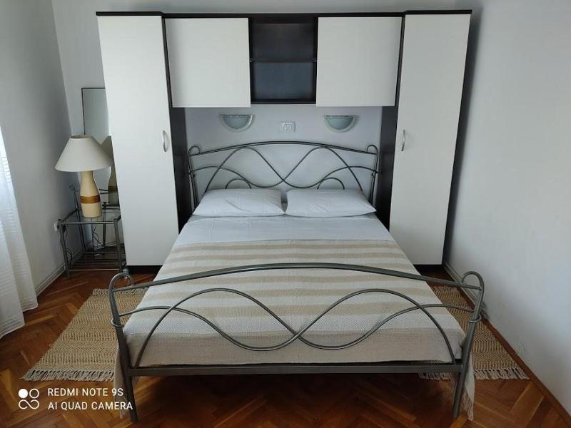 Studio Apartment image 4