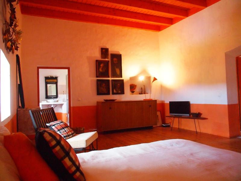 Comfort Triple Room with Shower image 4