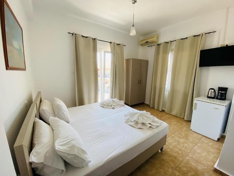Twin Room with View image 4