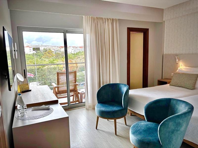 Twin Room with Land View image 1