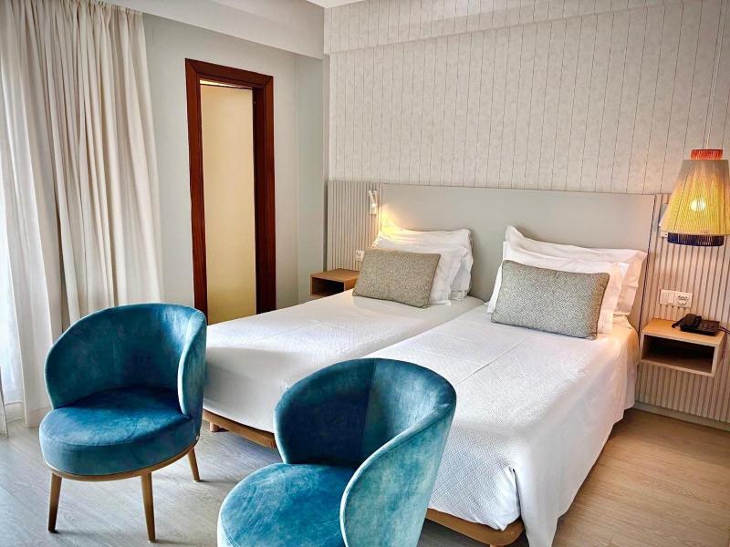 Twin Room with Land View image 4