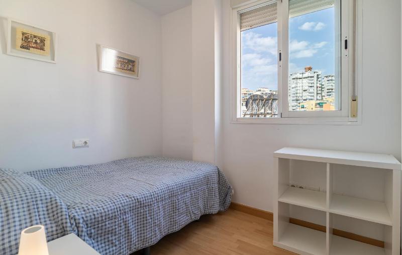 3 Bedroom Lovely Apartment In Torremolinos - image 11