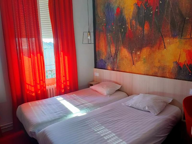 Triple Room image 3