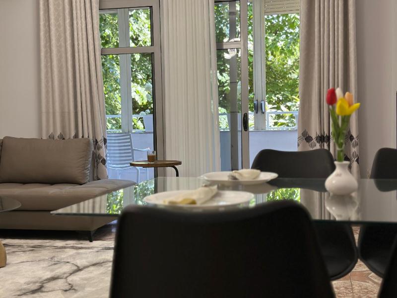 Moa Apartment Central 2BR - image 10