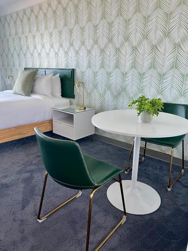 Queen Room with Sea View image 2