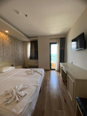 Double Room image 1