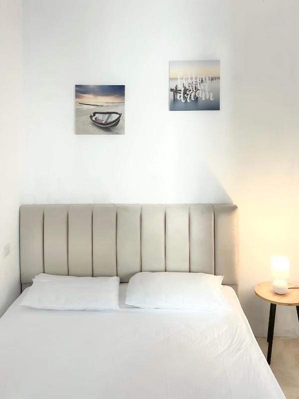 E Apartment - image 11
