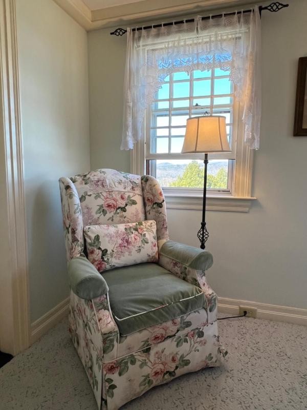 Queen Room (No Pets / Space for One Cot)) image 3