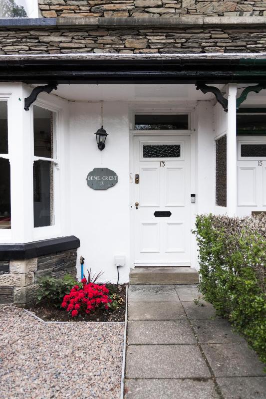 Denecrest Guest House - image 1