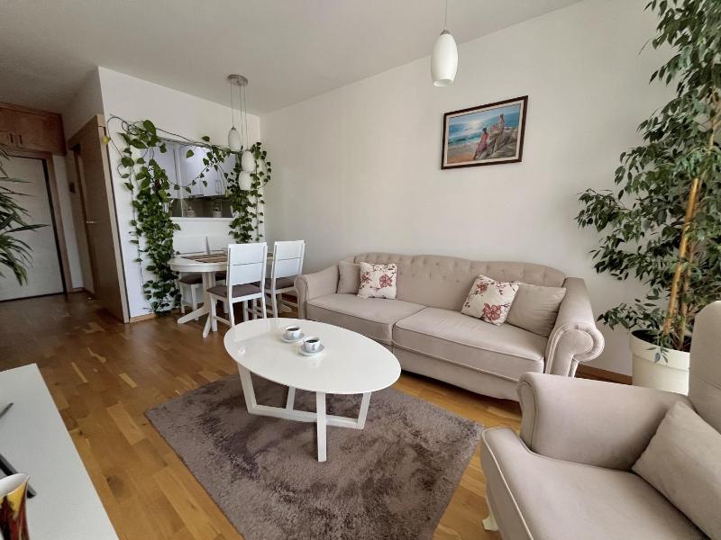 Plaza Apartment - image 5