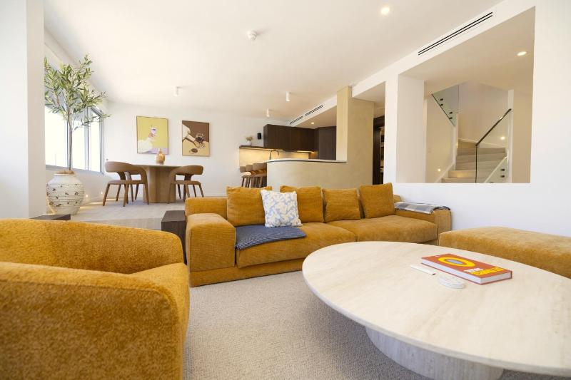 Brisbane City Luxury 3BR- Skyhome Penthouse- Free Parking - image 16