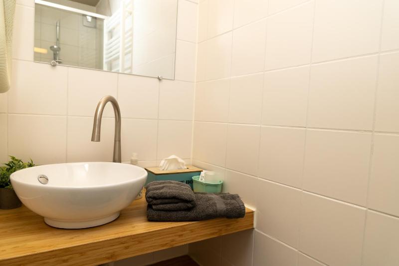 Single Room image 4