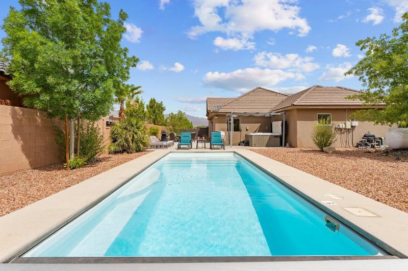 Four-Bedroom Holiday Home image 1