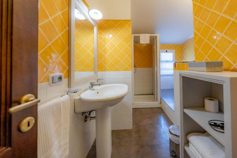 Two-Bedroom Suite - Split Level image 4