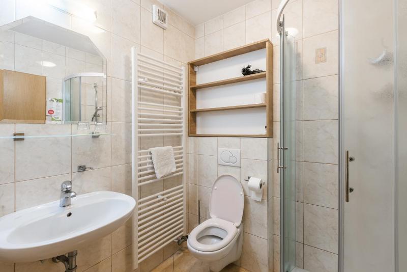 Double Room - Attic image 3