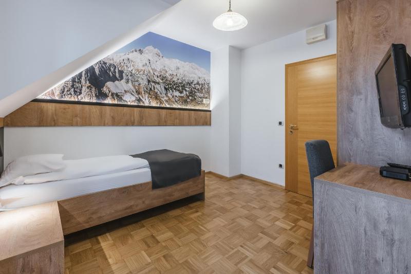 Single Room image 1