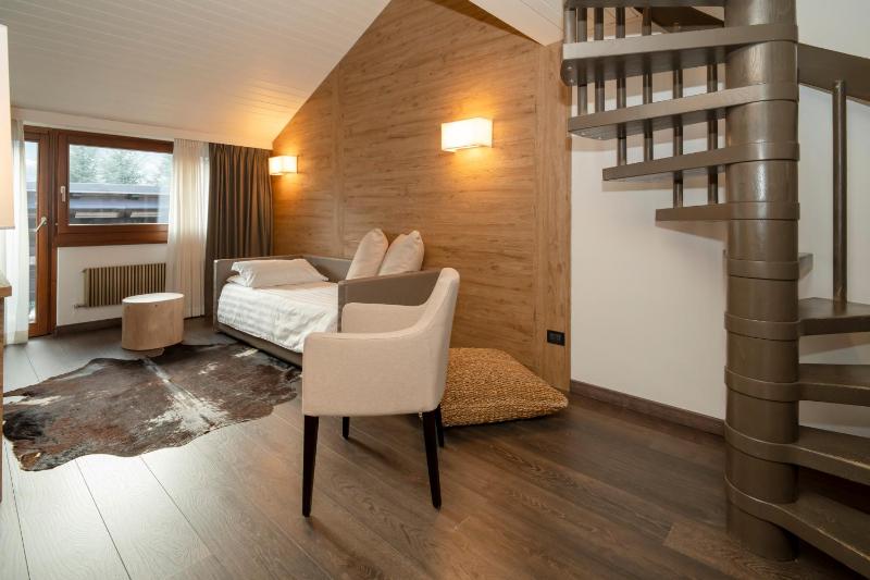 Classic Quadruple Room image 1
