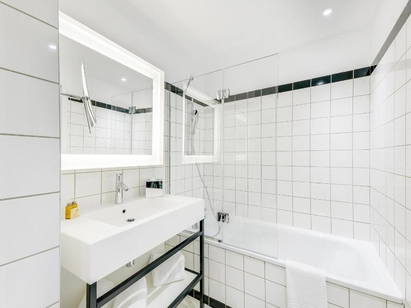 Privilege Double Room image 2