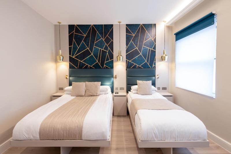 Triple Room image 3