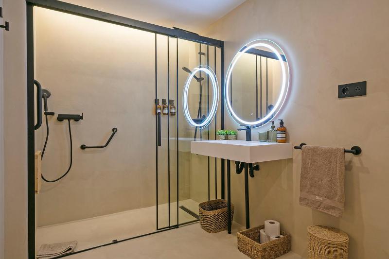 Olivia Barcelona - image 6