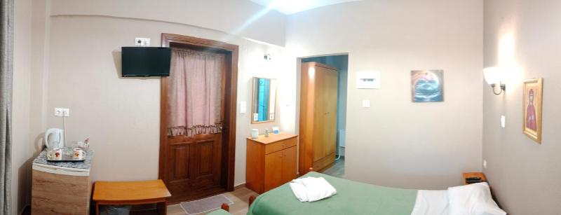 Double or Twin Room with Balcony image 3