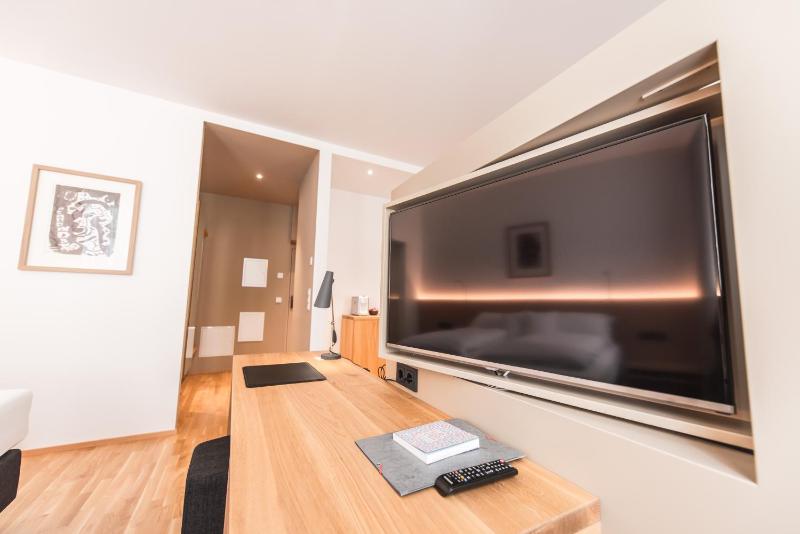 Business Double Room image 3