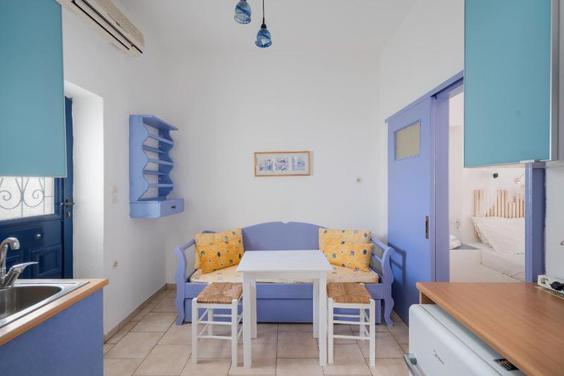 One-Bedroom Apartment with City View image 1