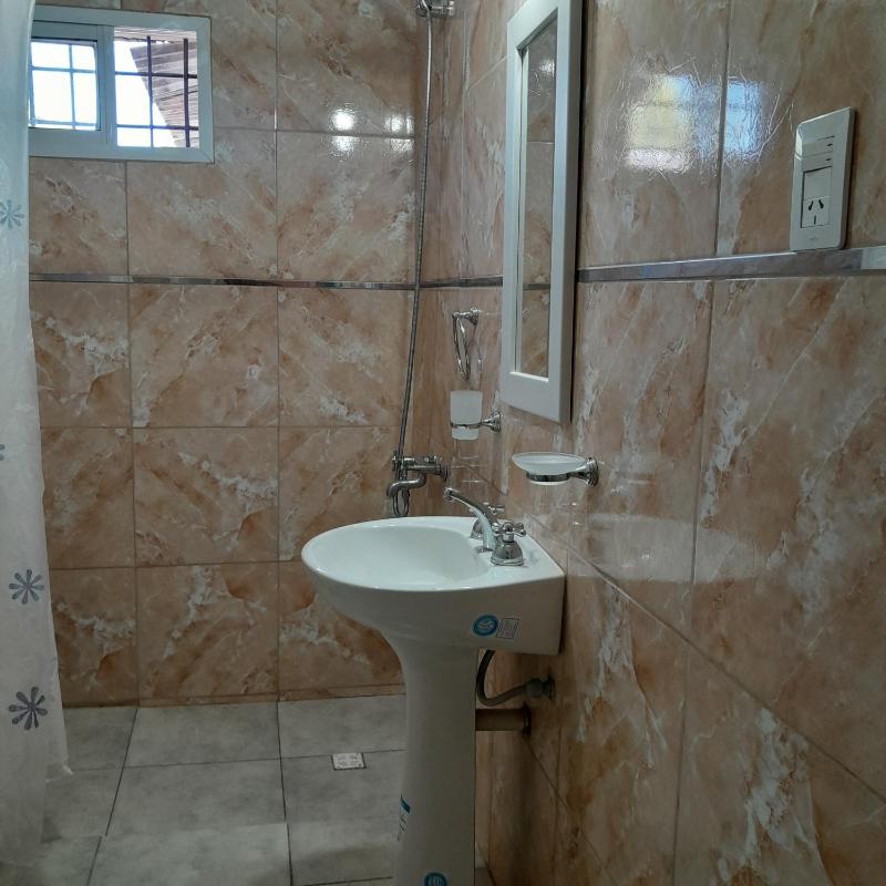 Romina Home - image 10