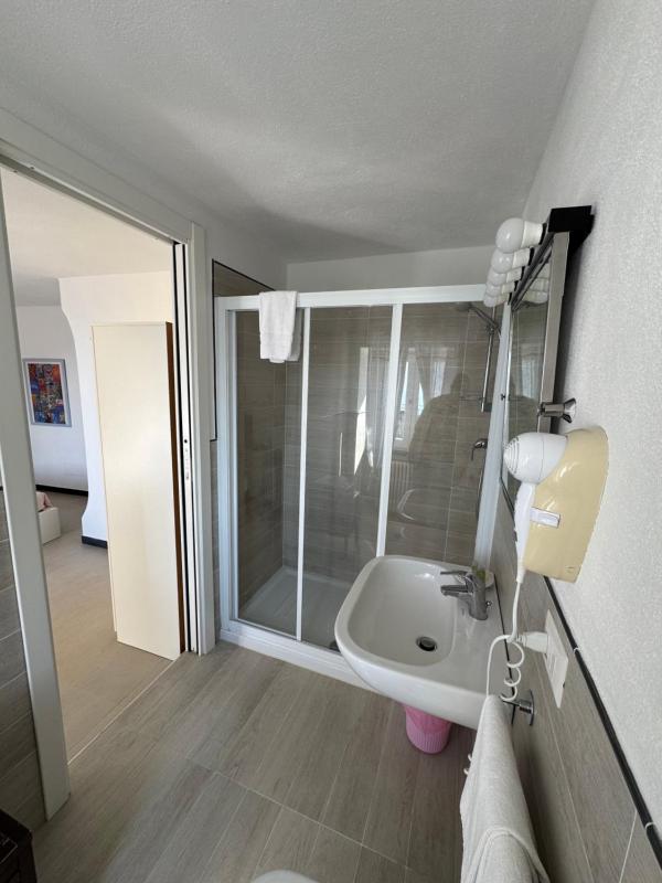Double Room with Terrace image 4