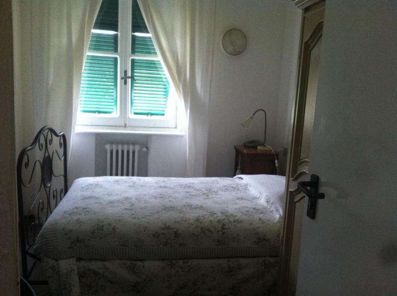 Standard Single Room image 3