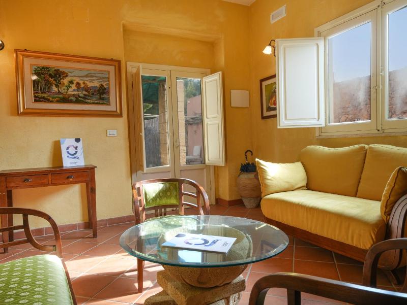Villa image 2