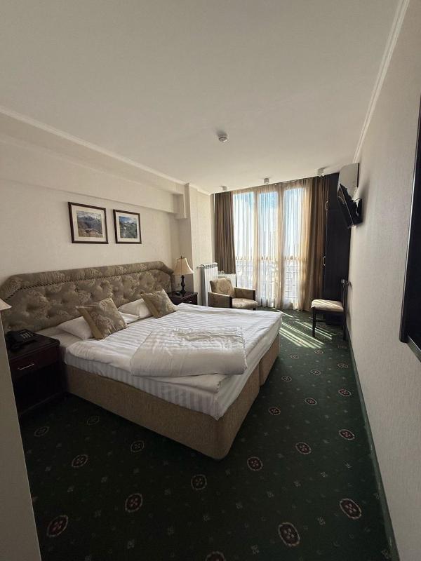 Single Room image 4