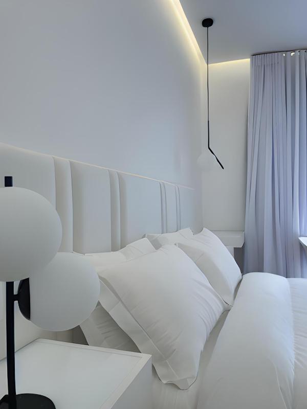 Double Room image 1