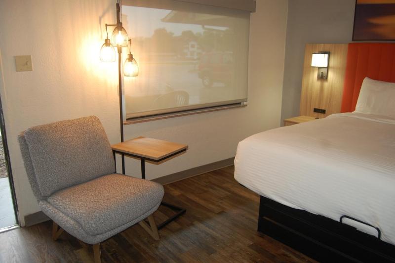 Vacation Lodge - image 27