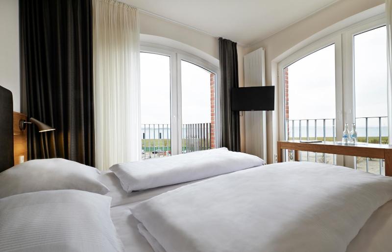 Double Room - Disability Access image 4