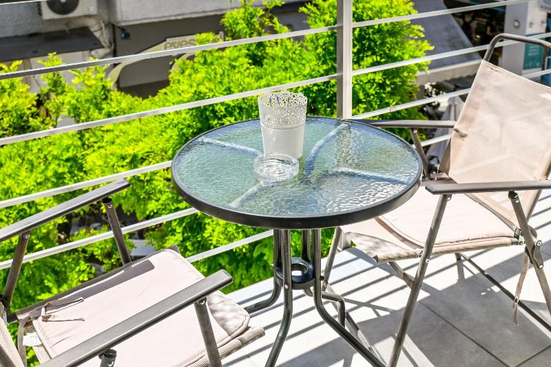 Deluxe Double Room with Balcony image 3