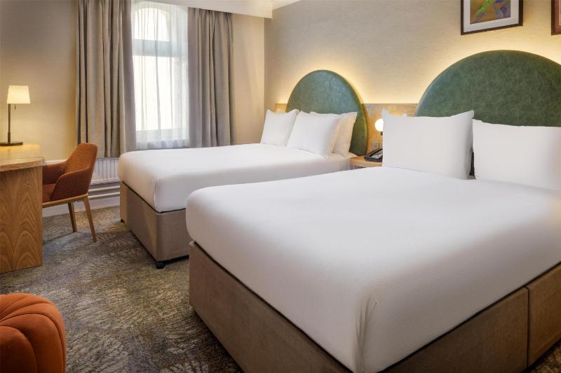 Double Room with Two Double Beds image 4