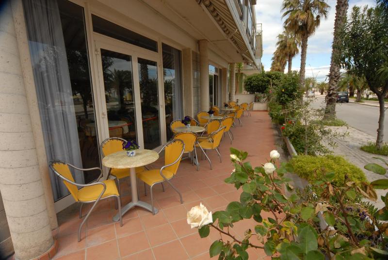 Petit Hotel - image 17